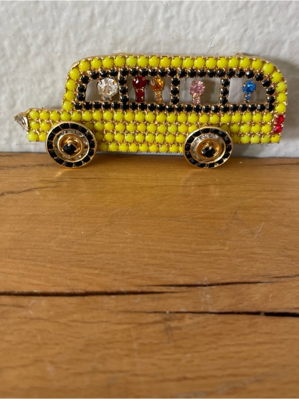 Dorothy Bauer Brooch Pin Rhinestones Yellow School Bus w Kids Moving Wheels EUC